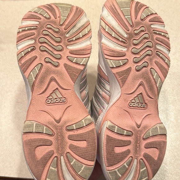 Adidas pink and white running shoes - Picture 4 of 5